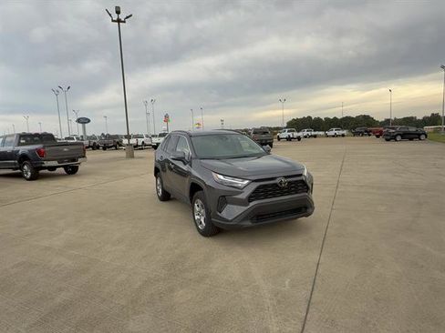 Used 2024 Toyota RAV4 XLE image 2