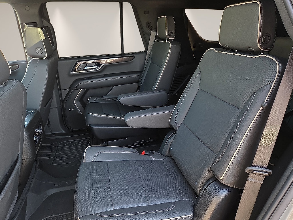 Used 2025 GMC Yukon Elevation w/ Technology Package RWD image 13