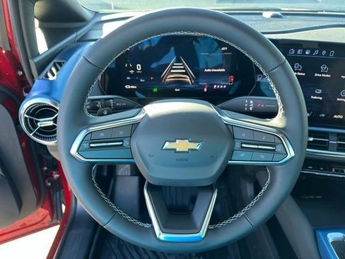 New 2026 Chevrolet Equinox EV LT AWD/4WD image 7