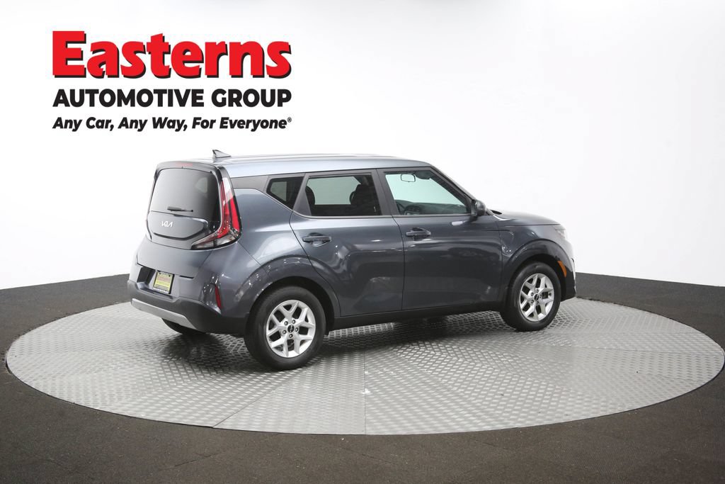 Used 2023 Kia Soul LX w/ LX Technology Package FWD image 41