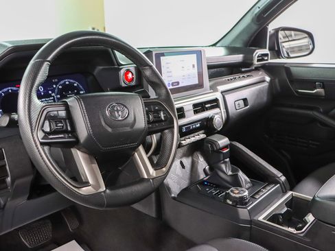 Used 2024 Toyota Tacoma TRD Off-Road AWD/4WD image 22