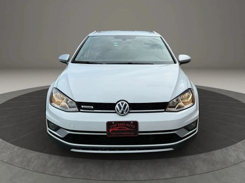 Used 2017 Volkswagen Golf Alltrack SEL AWD/4WD image 2
