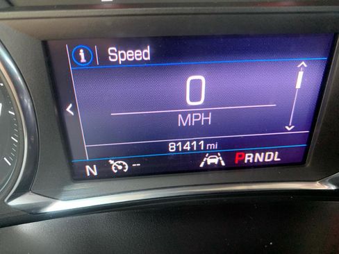 Used 2020 Chevrolet Equinox LT w/ LPO, Blackout Package image 28