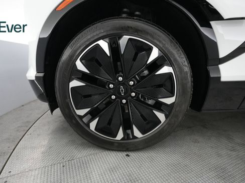 Used 2024 Chevrolet Blazer EV RS AWD/4WD image 19