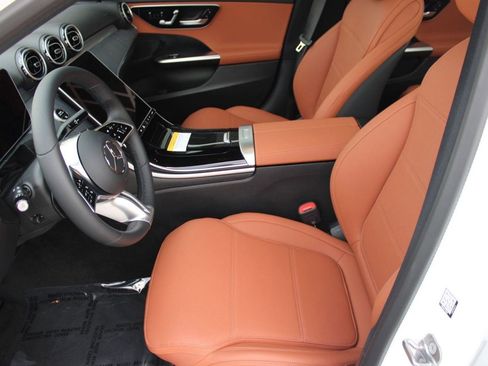 Used 2026 Mercedes-Benz C 300 Sedan image 5