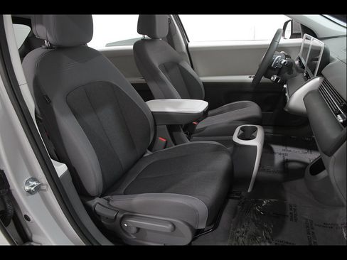 Certified 2024 Hyundai Ioniq 5 SEL AWD/4WD image 17