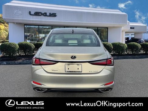 Used 2025 Lexus ES 350 Ultra Luxury image 4