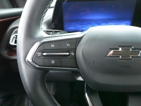 Used 2025 Chevrolet Traverse Z71 w/ Driver Confidence Package AWD/4WD image 13