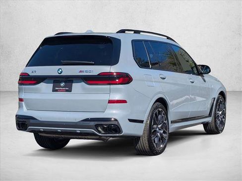 New 2026 BMW X7 M60i image 2