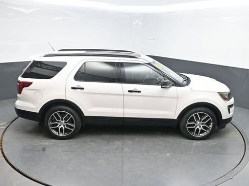 Used 2018 Ford Explorer Sport image 32