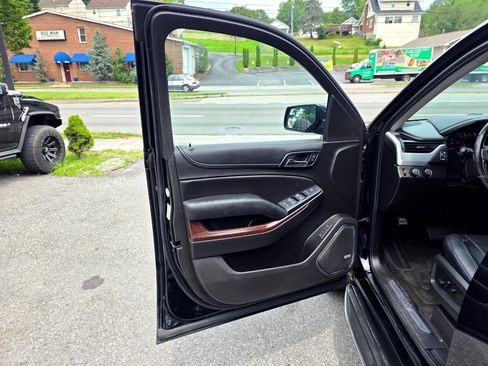 Used 2018 GMC Yukon XL SLT image 11