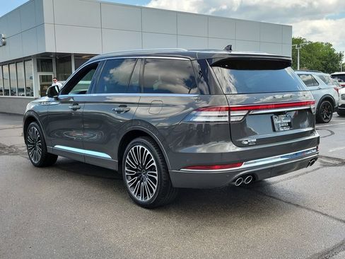 Certified 2024 Lincoln Aviator Black Label w/ Class IV Trailer Tow Package AWD/4WD image 6