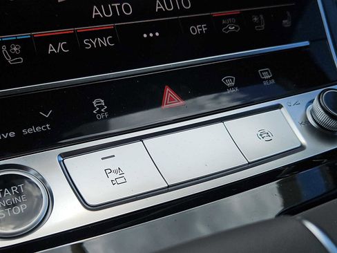 New 2025 Audi Q7 3.0T Premium Plus AWD/4WD image 10