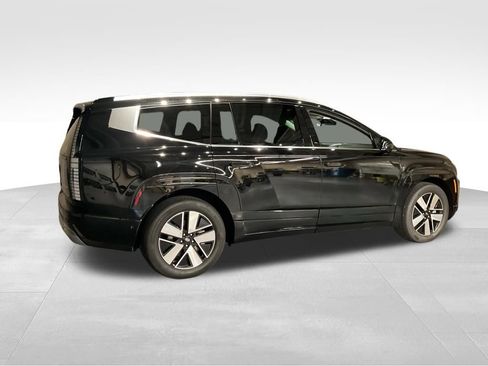 New 2026 Hyundai Ioniq 9 SEL image 3