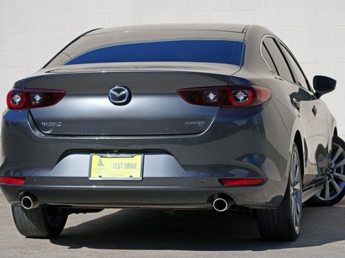 Used 2024 MAZDA MAZDA3 s FWD image 4