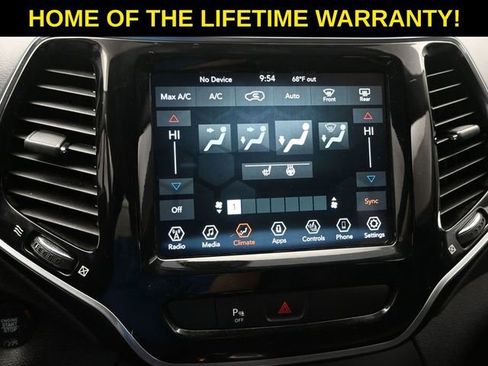 Used 2020 Jeep Cherokee Limited AWD/4WD image 26