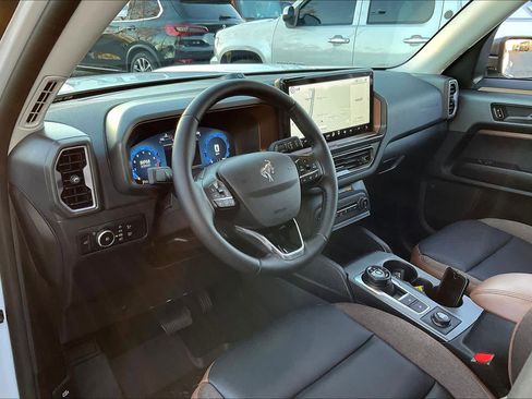 Used 2025 Ford Bronco Sport Outer Banks w/ Outer Banks Tech Package+ image 17