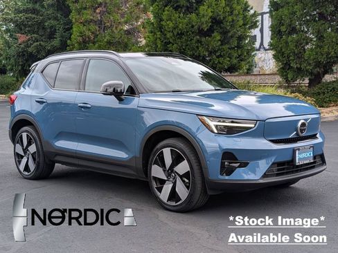 Used 2023 Volvo C40 P8 Recharge Ultimate w/ Protection Package Premier AWD/4WD image 1