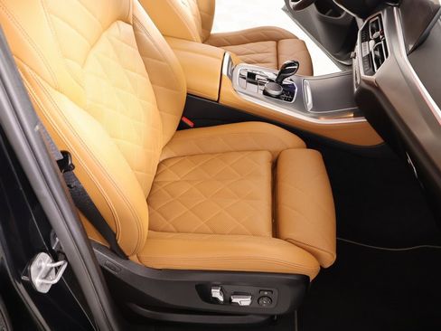 Used 2023 BMW X5 xDrive40i image 14