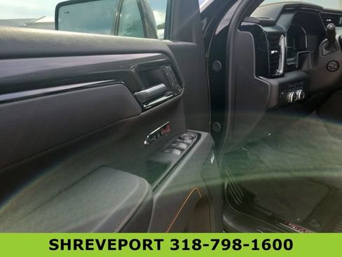 Used 2025 GMC Sierra 1500 AT4 w/ AT4 Premium Package AWD/4WD image 12