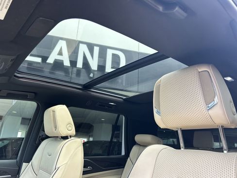 Certified 2021 Cadillac Escalade Premium Luxury image 21