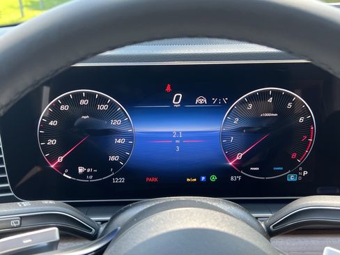 New 2026 Mercedes-Benz GLS 450 4MATIC image 23