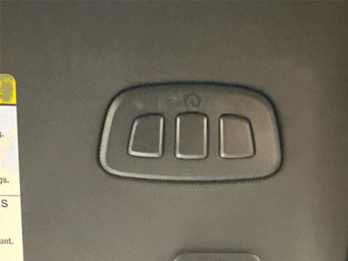 Used 2021 Ford Mustang Mach-E GT image 21