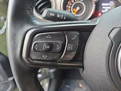 Certified 2022 Jeep Gladiator Sport AWD/4WD image 16