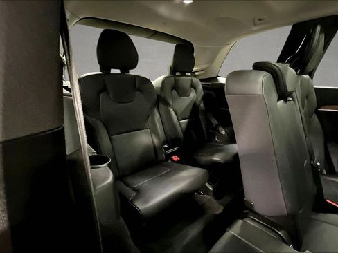 Certified 2023 Volvo XC90 B5 Plus AWD/4WD image 26