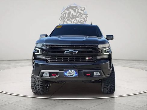 Used 2021 Chevrolet Silverado 1500 LT Trail Boss w/ Convenience Package II AWD/4WD image 2