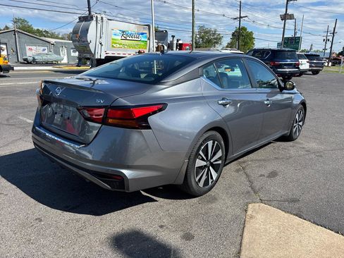 Used 2021 Nissan Altima 2.5 SV FWD image 7