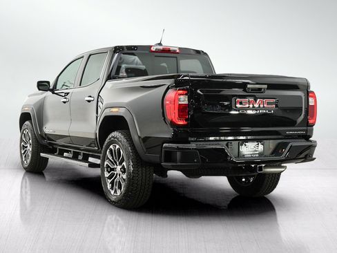 Used 2024 GMC Canyon Denali AWD/4WD image 3