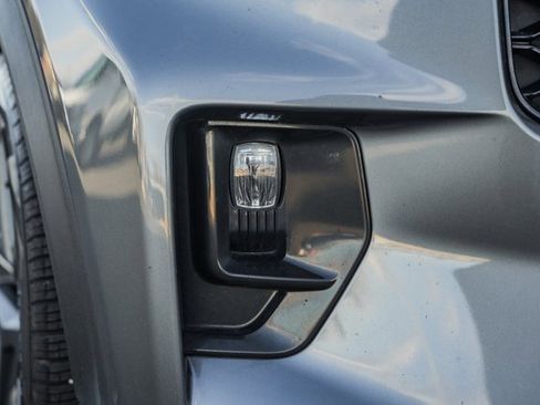 Used 2025 Ford Explorer ST-Line w/ ST-Line Street Pack image 19