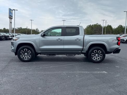 Used 2024 Chevrolet Colorado Z71 w/ Z71 Convenience Package 2 image 6