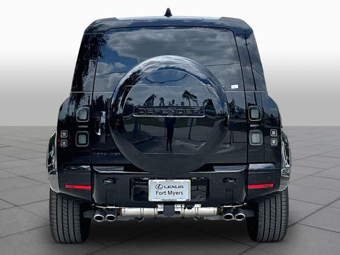 Used 2026 Land Rover Defender 110 V8 AWD/4WD image 5