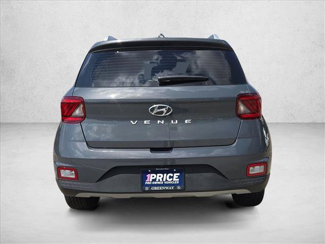 Used 2025 Hyundai Venue SEL FWD image 7