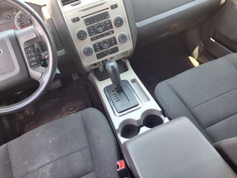 Used 2009 Ford Escape XLT FWD image 9
