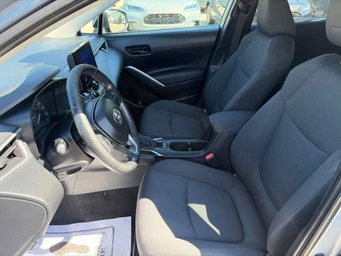 Used 2023 Toyota Corolla Cross LE w/ Moonroof Package AWD/4WD image 10