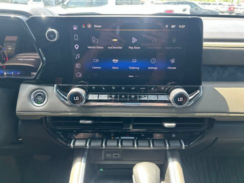 Used 2025 Chevrolet Colorado ZR2 w/ Technology Package AWD/4WD image 28