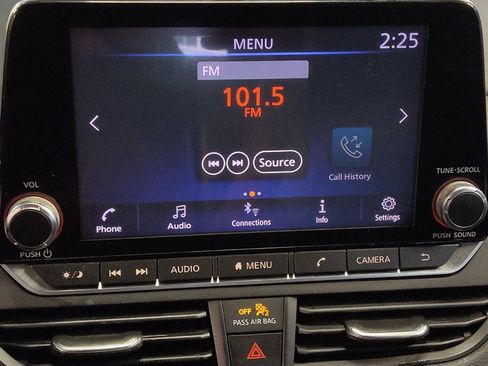 Used 2020 Nissan Altima 2.5 SR FWD image 25
