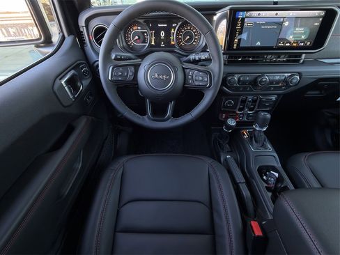 New 2025 Jeep Wrangler Unlimited Rubicon image 10