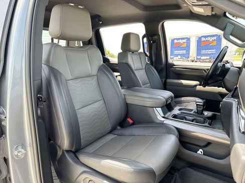 Used 2023 Chevrolet Silverado 1500 ZR2 w/ Technology Package AWD/4WD image 24
