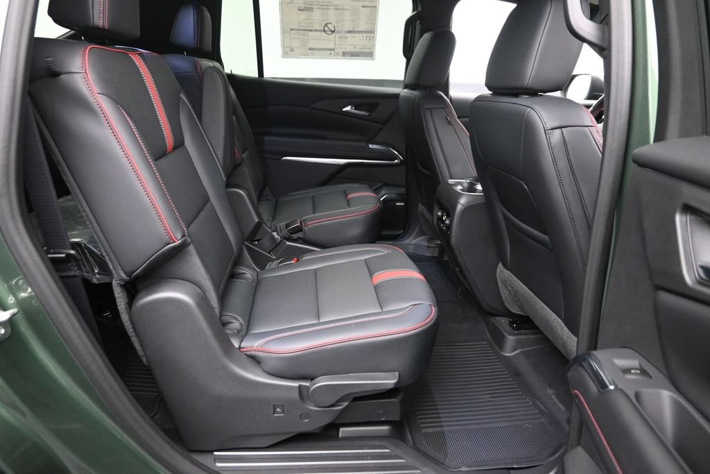 New 2027 Chevrolet Traverse RS w/ LPO, Floor Liner Package AWD/4WD image 10