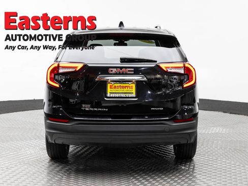 Used 2024 GMC Terrain SLT AWD/4WD image 6