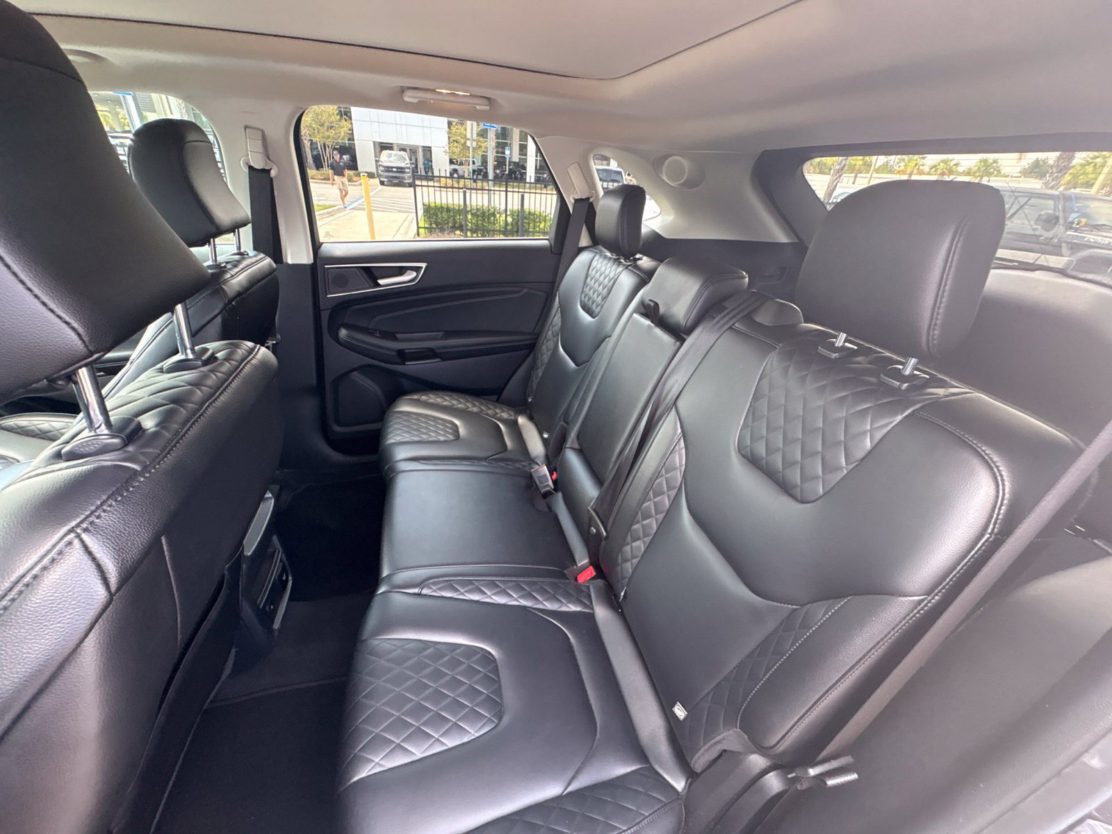 Used 2023 Ford Edge Titanium AWD/4WD image 20