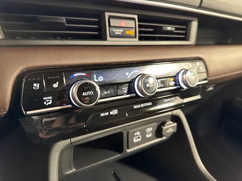 Used 2025 Honda Pilot Elite image 20