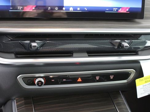 New 2026 BMW X5 xDrive40i w/ M Sport Package image 25