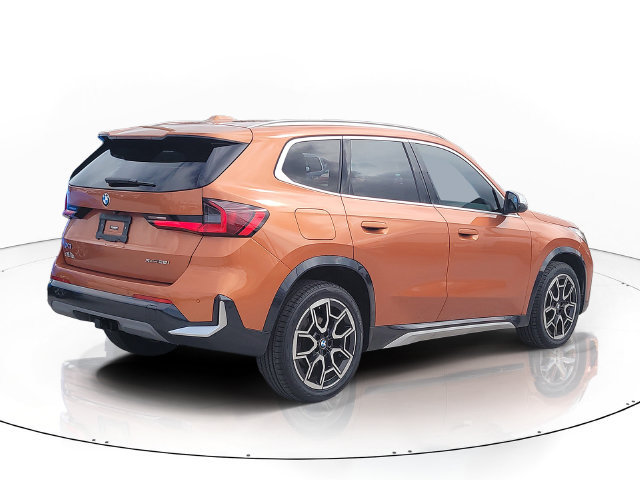 Used 2023 BMW X1 xDrive28i w/ Convenience Package AWD/4WD image 5