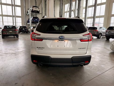 Used 2024 Subaru Ascent Premium w/ Convenience Package image 4