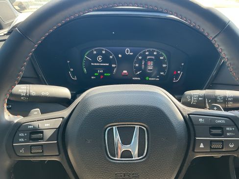 Used 2026 Honda CR-V TrailSport image 7